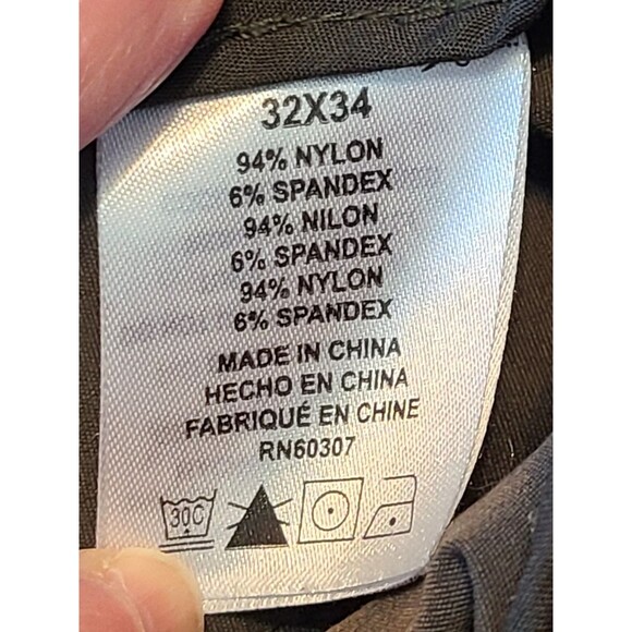 EUC UB Tech UnionBay Rainier Travel Chino Classic Fit Pants 32x34 Stretch Cargo - Picture 11 of 16